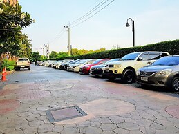 Atlantis Condo Resort by GPS