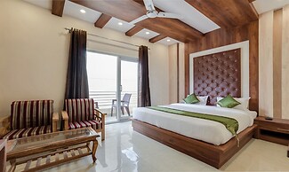 Treebo G K Residency Near Dehradun Railway Station