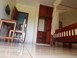 C & G Heritage Cottage