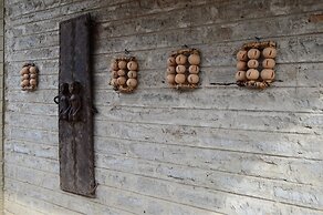 Koi Koi Cultural Village Hotel