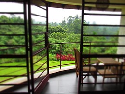 Koi Koi Cultural Village Hotel