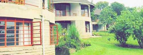 Koi Koi Cultural Village Hotel