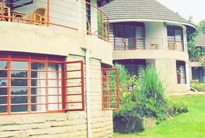 Koi Koi Cultural Village Hotel