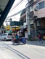 Ekonumi Rooms at Benrosi Plaza