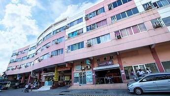 Ekonumi Rooms at Benrosi Plaza