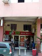 Ekonumi Rooms at Benrosi Plaza