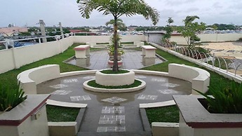 Ekonumi Rooms at Benrosi Plaza