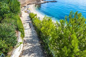 Villaggio Turistico Baia Del Monaco