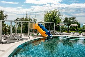 Villaggio Turistico Baia Del Monaco