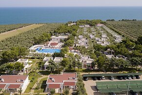 Villaggio Turistico Baia Del Monaco