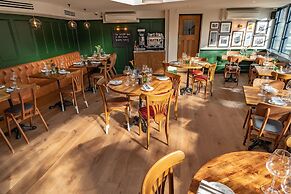 The Albert Arms