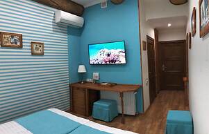 Lucky Ship Art Hotel