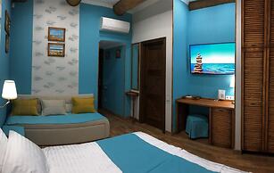 Lucky Ship Art Hotel