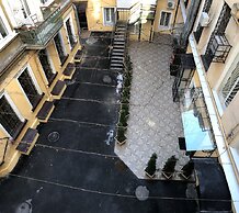 Lucky Ship Art Hotel
