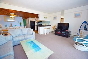Beachmark 3F - 1 Bedroom Condo by RedAwning