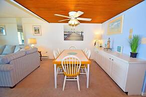 Beachmark 3F - 1 Bedroom Condo by RedAwning