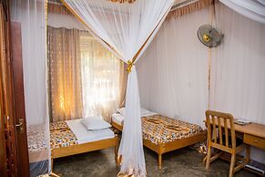 Adonai Guest House - Hostel