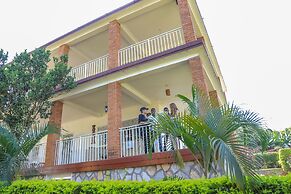 Adonai Guest House - Hostel