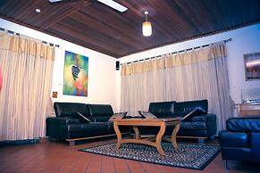 Adonai Guest House - Hostel