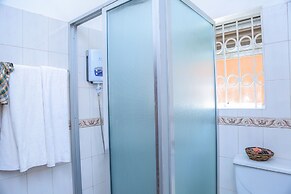 Adonai Guest House - Hostel