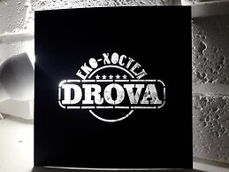 Eco Hostel DROVA