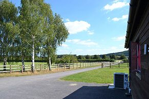 The Chiltern Lodges at Upper Farm Henton