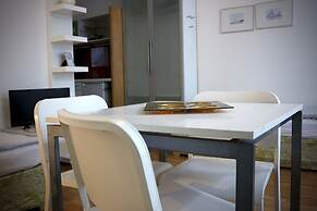 a-domo Apartments Mülheim - Apartments, Lofts & Hostel Rooms - short o