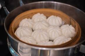 Empress Premier Hotel