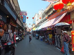 Empress Premier Hotel