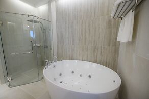 Empress Premier Hotel