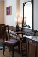 Empress Premier Hotel