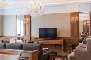 Empress Premier Hotel