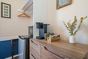 The Bent Elbow Hotel