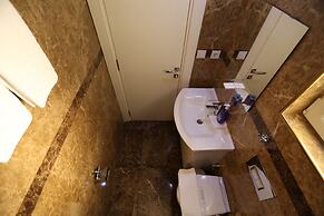 Truemar Hotels & Suites