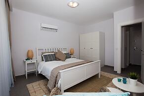 Truemar Hotels & Suites