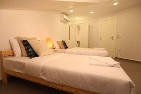 Truemar Hotels & Suites