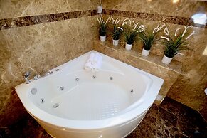 Truemar Hotels & Suites