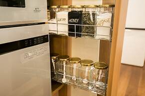 SJ Tailored Serviced APT 3min Walk From Seoul STN