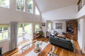 The Drawing Rooms of Berry