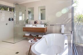 The Drawing Rooms of Berry