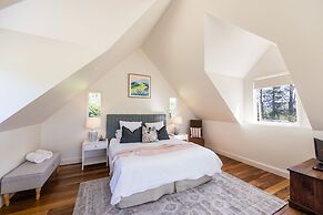 The Drawing Rooms of Berry