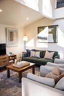 The Drawing Rooms of Berry