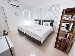 Malizon Hotel & Residences