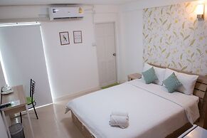 Malizon Hotel & Residences