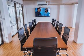 Malizon Hotel & Residences