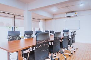 Malizon Hotel & Residences