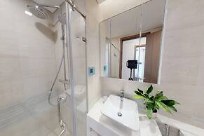 Bayhomes Metropolis Serviced Apartment