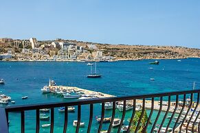 Harbour Lights Seafront Penthouse by Getaways Malta