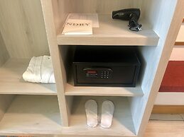 Ritz Grand Hotel Mandalay