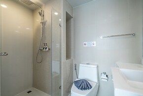 Aristo Surin by Lofty